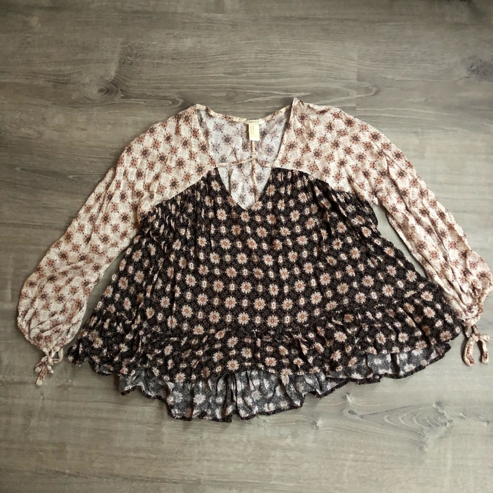 Super cute long sleeve shirt